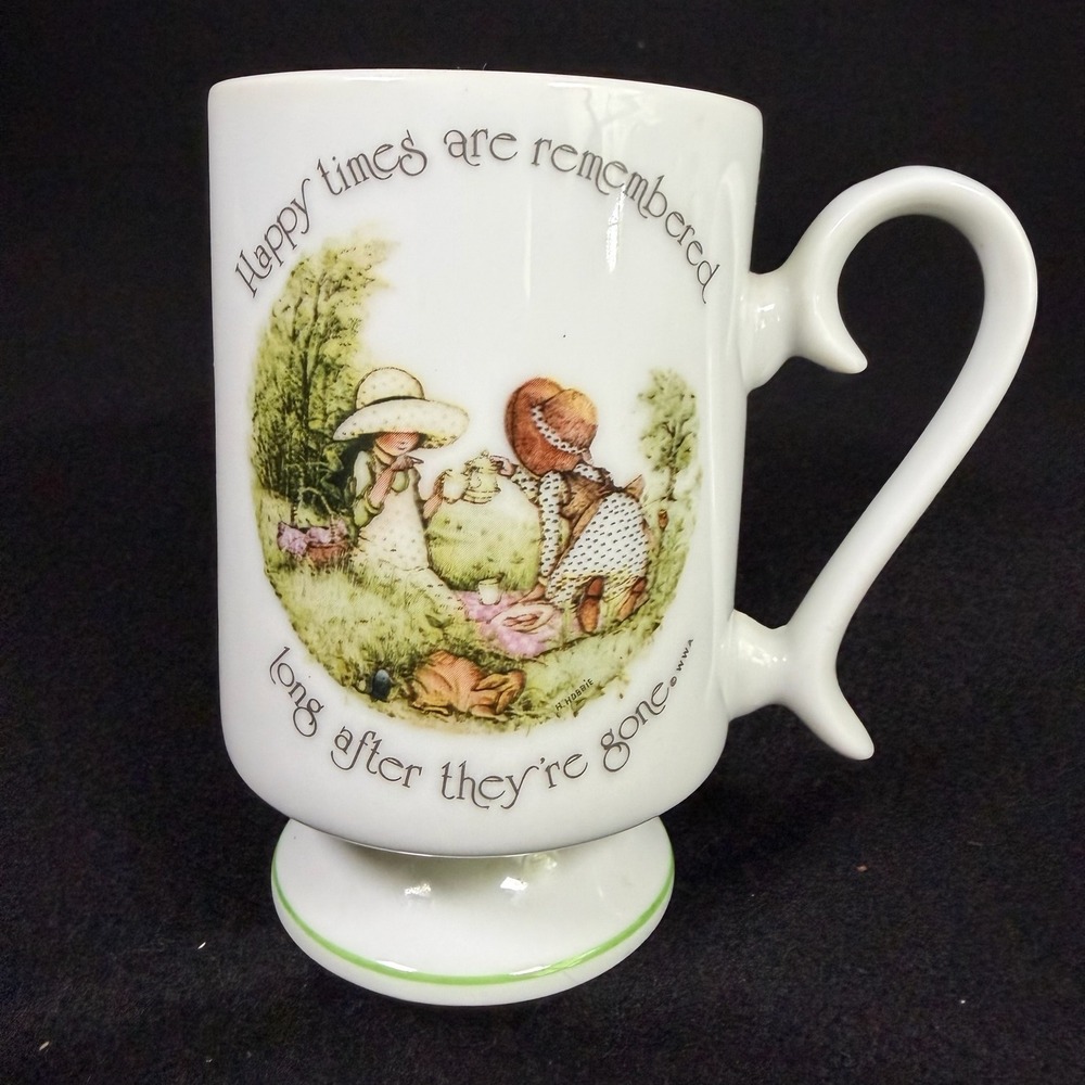 Vintage 1974 Holly Hobbie Porcelain Footed Mug‎ Picnic Graphic Made in Japan